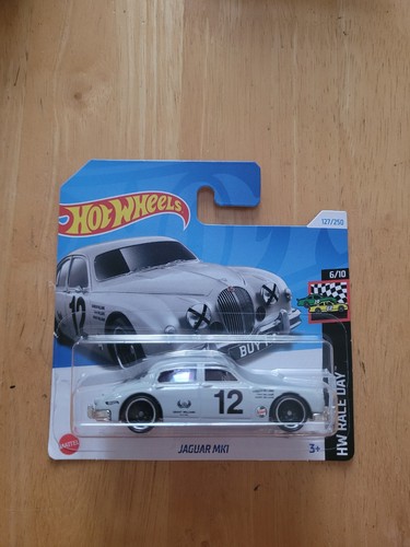 Hot wheels 2024 jaguar - hot,