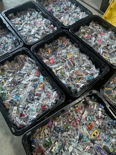 Hot wheels bulk lot 25 - hot,