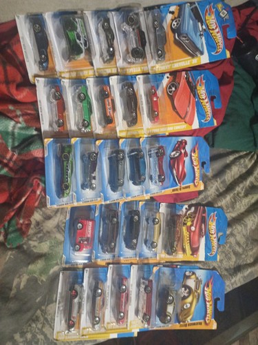 Hot wheels mixed lot 25 - wheels,