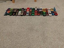 38 Hot Wheels