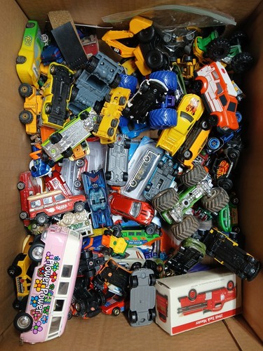 Over 1lb pound diecast - 1lb,