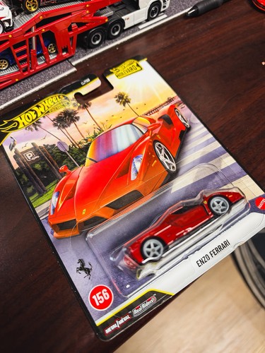 Hot wheels boulevard 156 - hot,