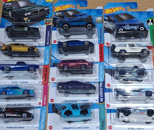 Hot wheels mainline - mixture, 2