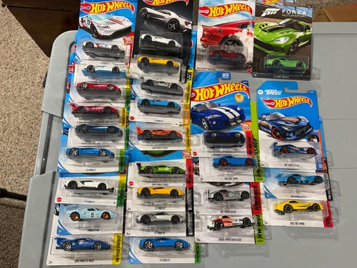 Hot wheels mega lot - hot,