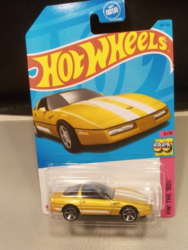 Hot wheels corvette gold - hot, '84